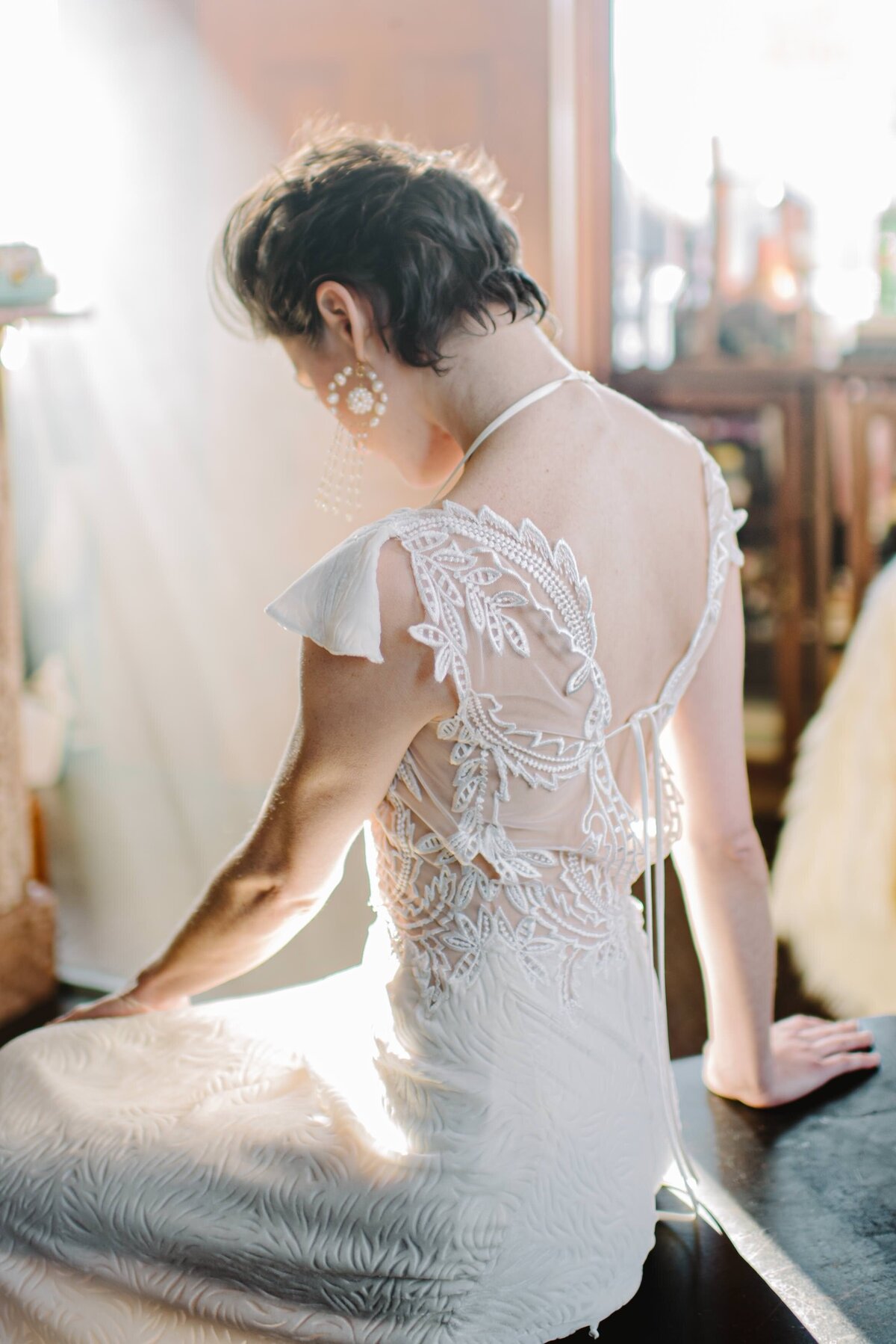 Jill andrews custom wedding gown baltimore l hewitt Photography-10
