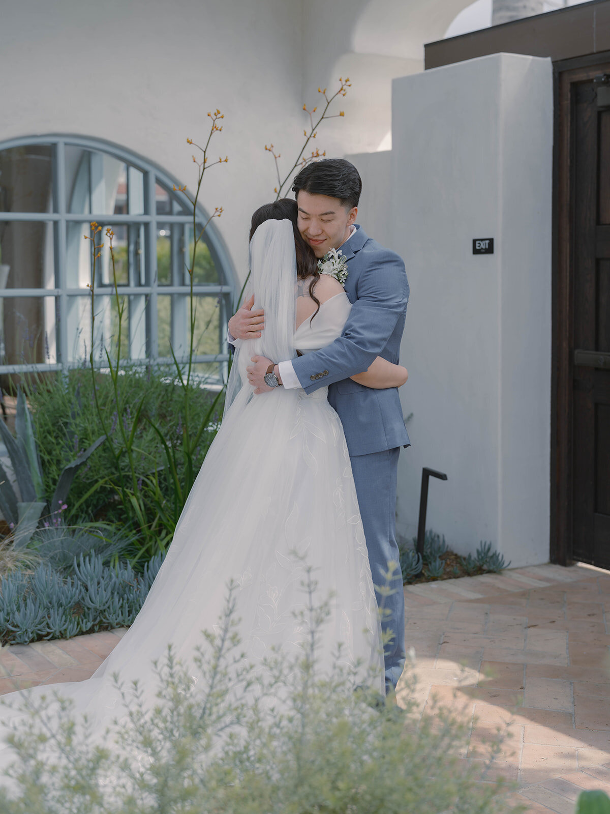 pretty-palm-leaf-event-co-susand-and-david-wedding-at-agape-1928-4