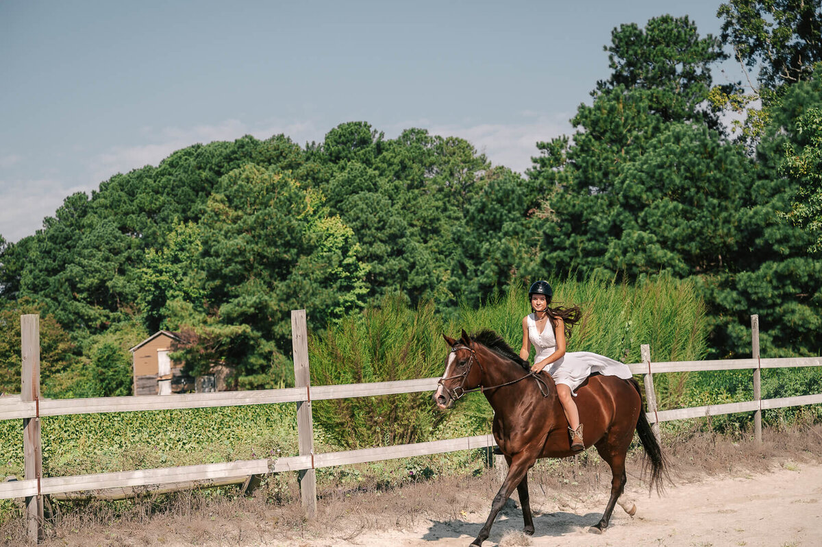 senior-session-with-horse-16