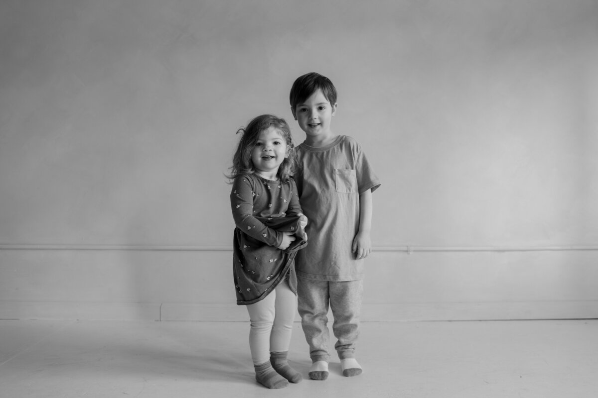 photosbybailey-2025-neu-haus-searcy-fam-seattle-171
