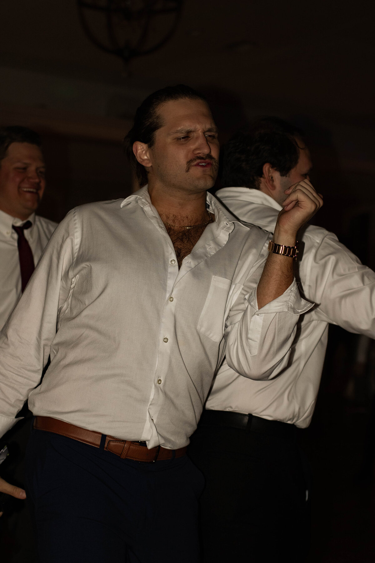 candid dancefloor wedding photo