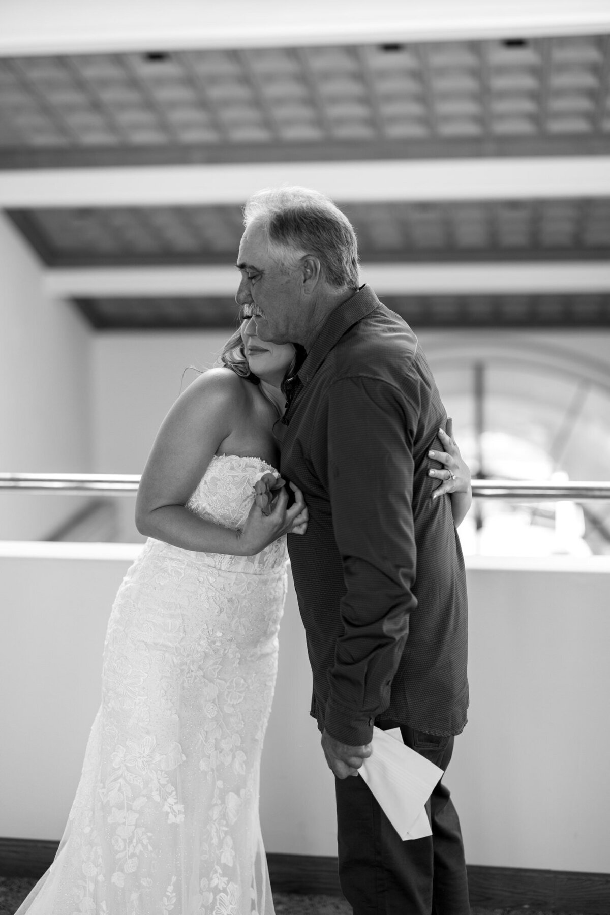 Hilton-Beachfront-Resort-Santa-Barbara-Wedding-California-Photographer-34