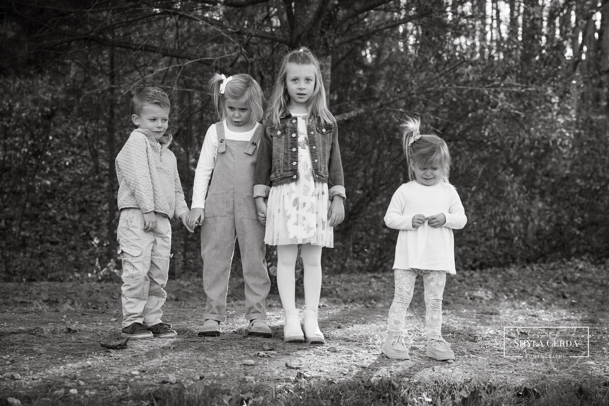 Indianapolis outdoor family photoshoot