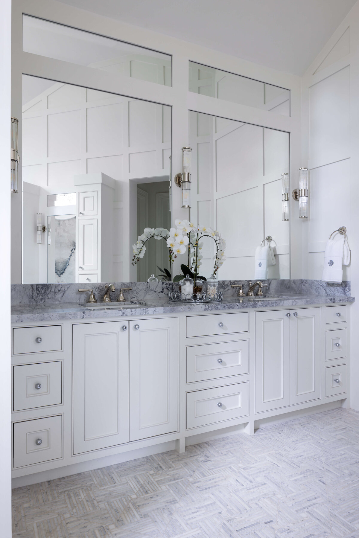 kyleen-bushroe-the-woodlands-bathroom