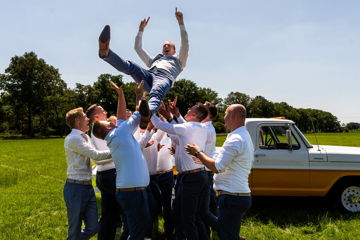 Trouwen in Twente, Twente, Westerhaar, Oost Nederland, liefde, echt, tijdloos, Bruiloft, trouwreportage, bruidsfotograaf, trouwfotograaf, rust, Twenterand, De fotograaf van Twente, Schipper, Juliantien, Juliantien fotografie