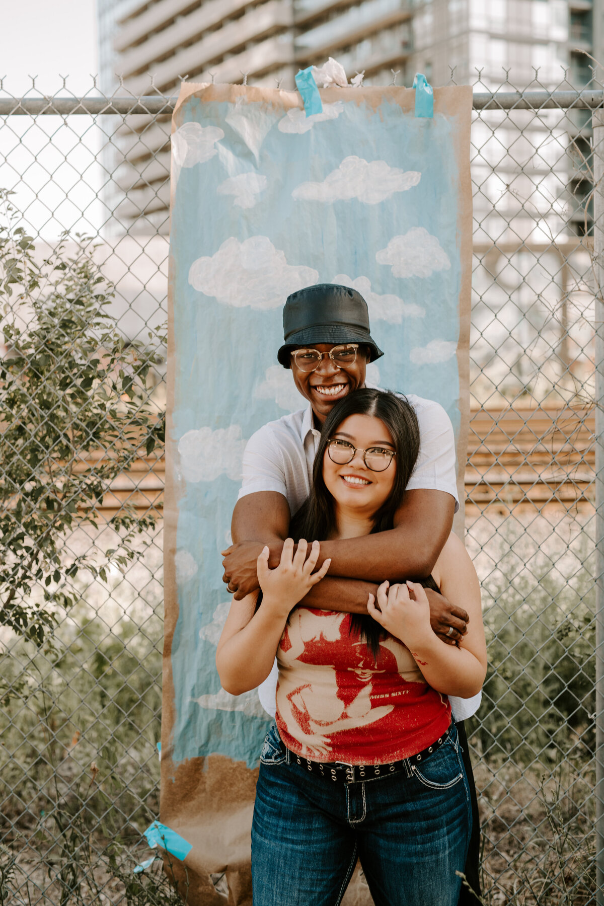 toronto-couples-session-queen-west-99-sudbury-summer-vibes-10