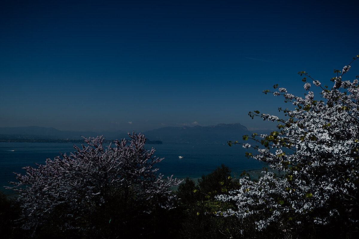 lake garda fineart destinationwedding photographed by selene adores inDesenzano del Garda, Italy-006