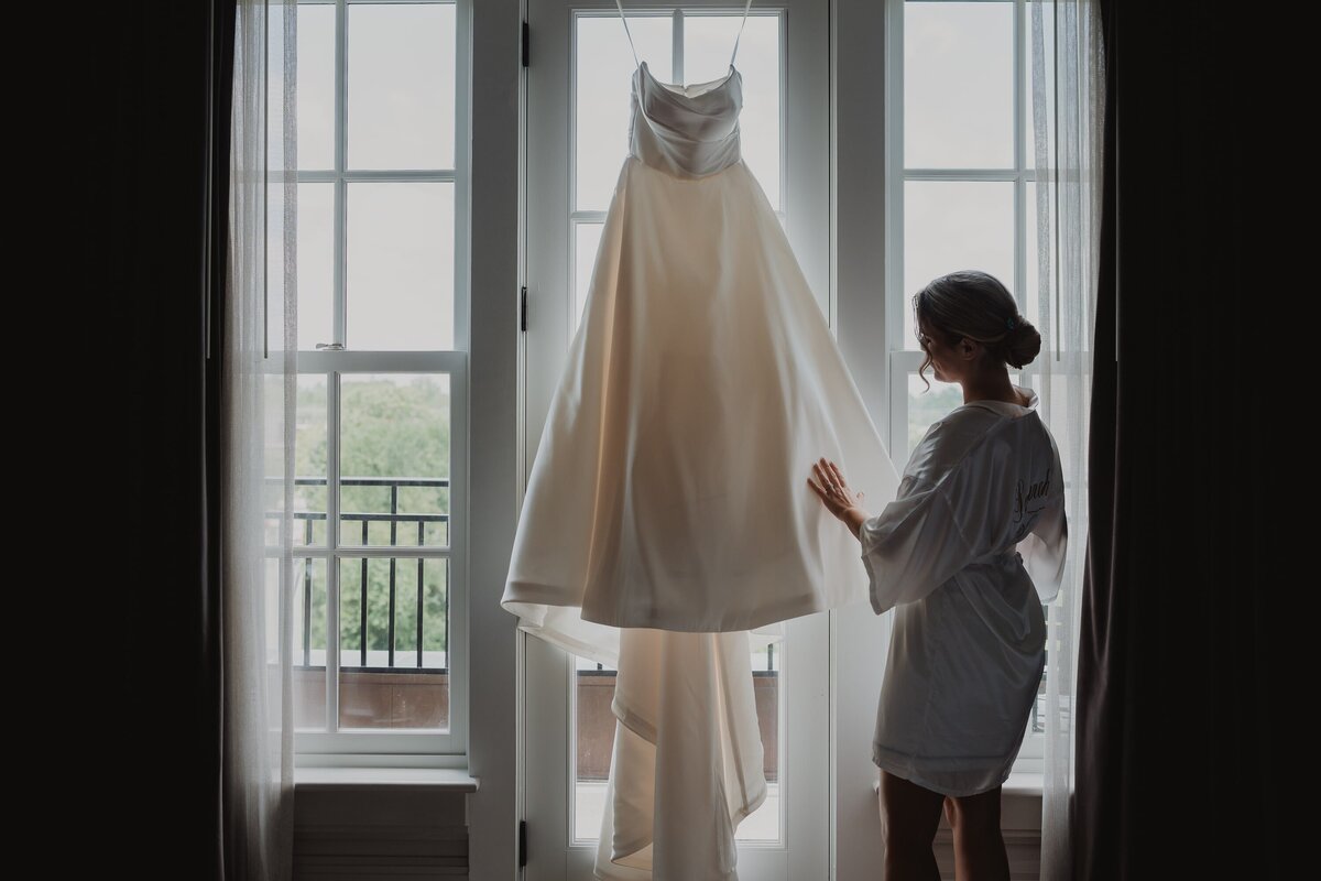bride-detroit-dress