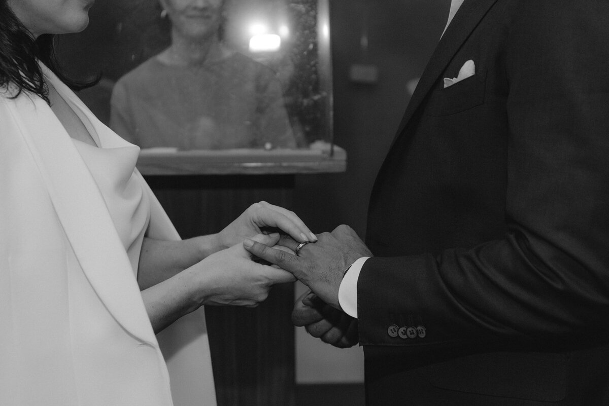 MOLLY-BRENDON-NYC-ELOPEMENT_PHOTOS-BY-MARIA-B-LUNG.126