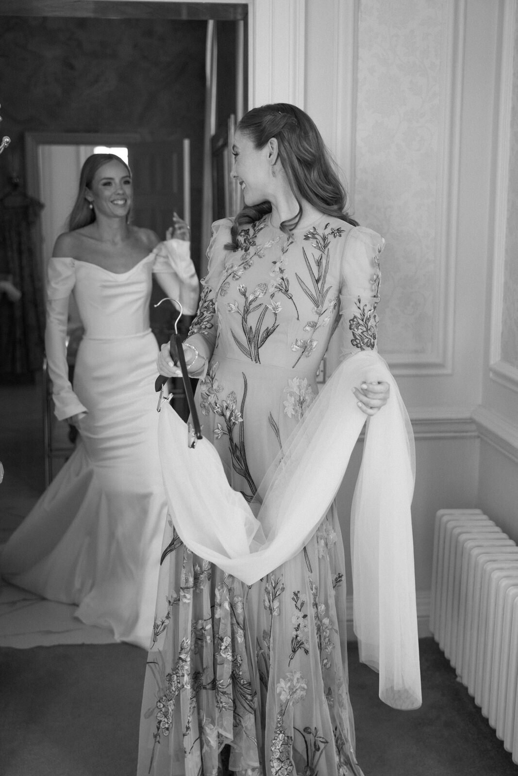 Flora_And_Grace_Analog_35mm_Editorial_Wedding_Photographer (1 von 1)-78