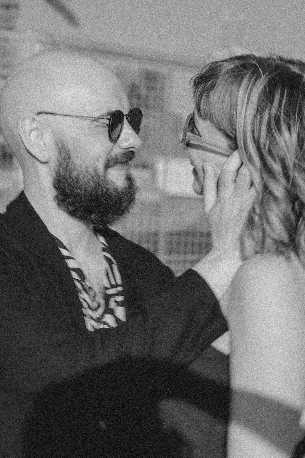 toronto-city-elopement-kensington-market-freespirited-romantic-fun-authentic-wedding-photography-2645