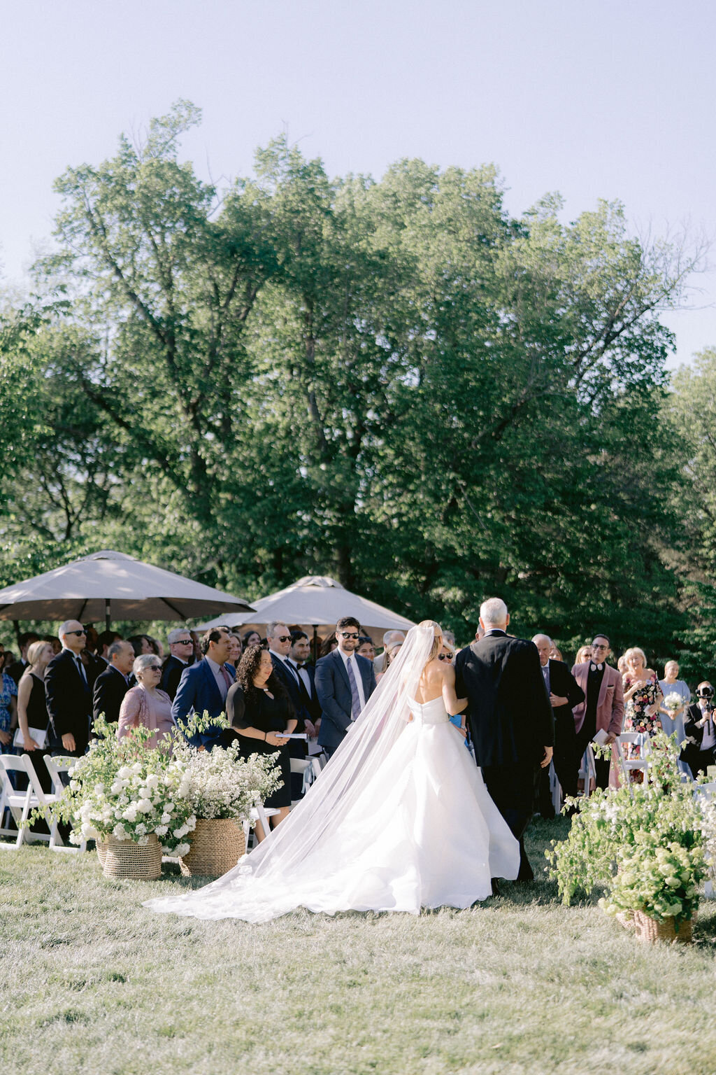 NikkiSanterre_EastCoastLuxuryWeddingPhotographer_CliftonInnWedding_Sky&Ryan-527