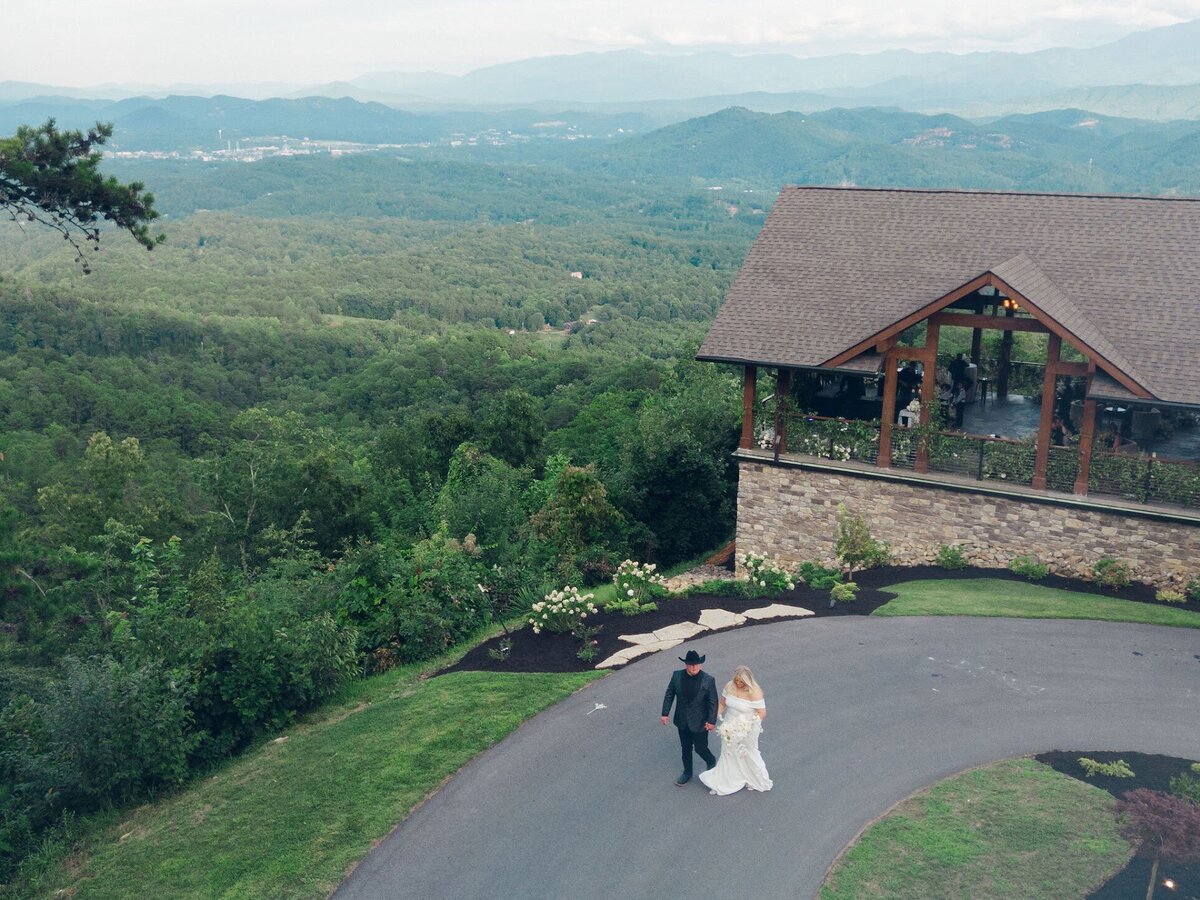 destination-wedding-venues-smoky-mountains-tennessee-533
