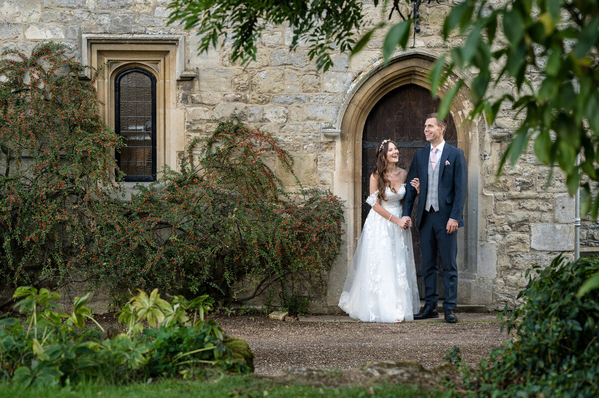 Notley-Abbey-wedding-photography-1028