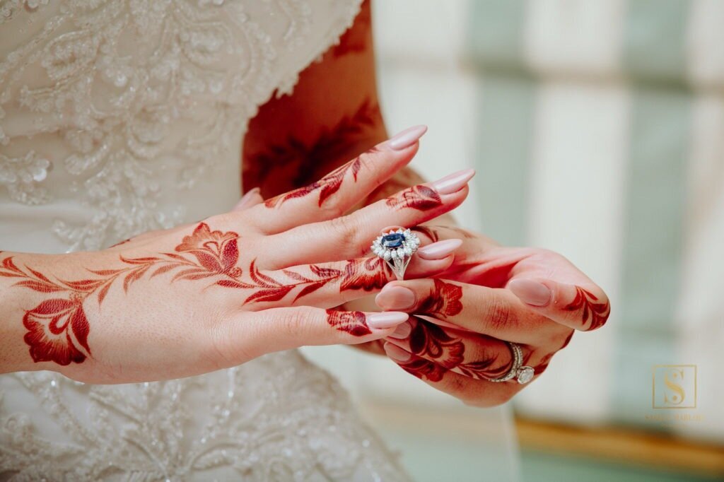 ABU-DHABI-EMIRATI-WEDDING-PHOTO-SASKIA-MARLOH-PHOTOGRAPHY-FEMALE-WEDDING-PHOTOGRAPHER-05-1024x682