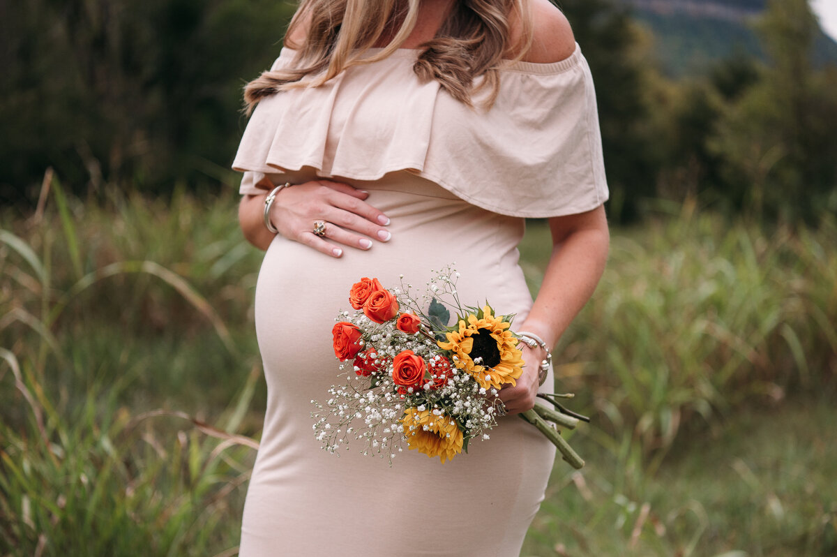 MockMaternity-FarmersPhotography-18