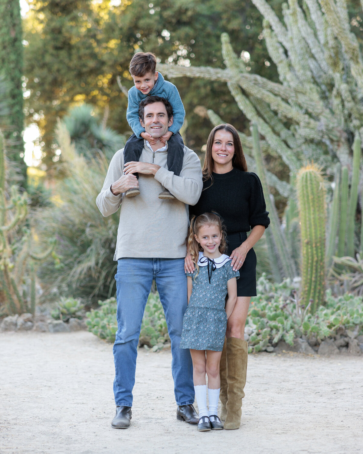 Palo alto family photographer, Arizona cactus garden, Arizona cactus garden palo alto, Gamble Garden, Stanford university, family session in palo alto, Best family photographer in Palo Alto, SF Peninsula