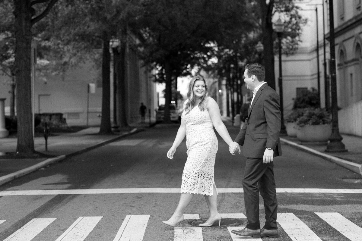Paige and Tommy Engagement Sesison - Downtown Knoxville Tennessee - East Tennessee Wedding Photographer - Alaina René Photohgraphy-96-2