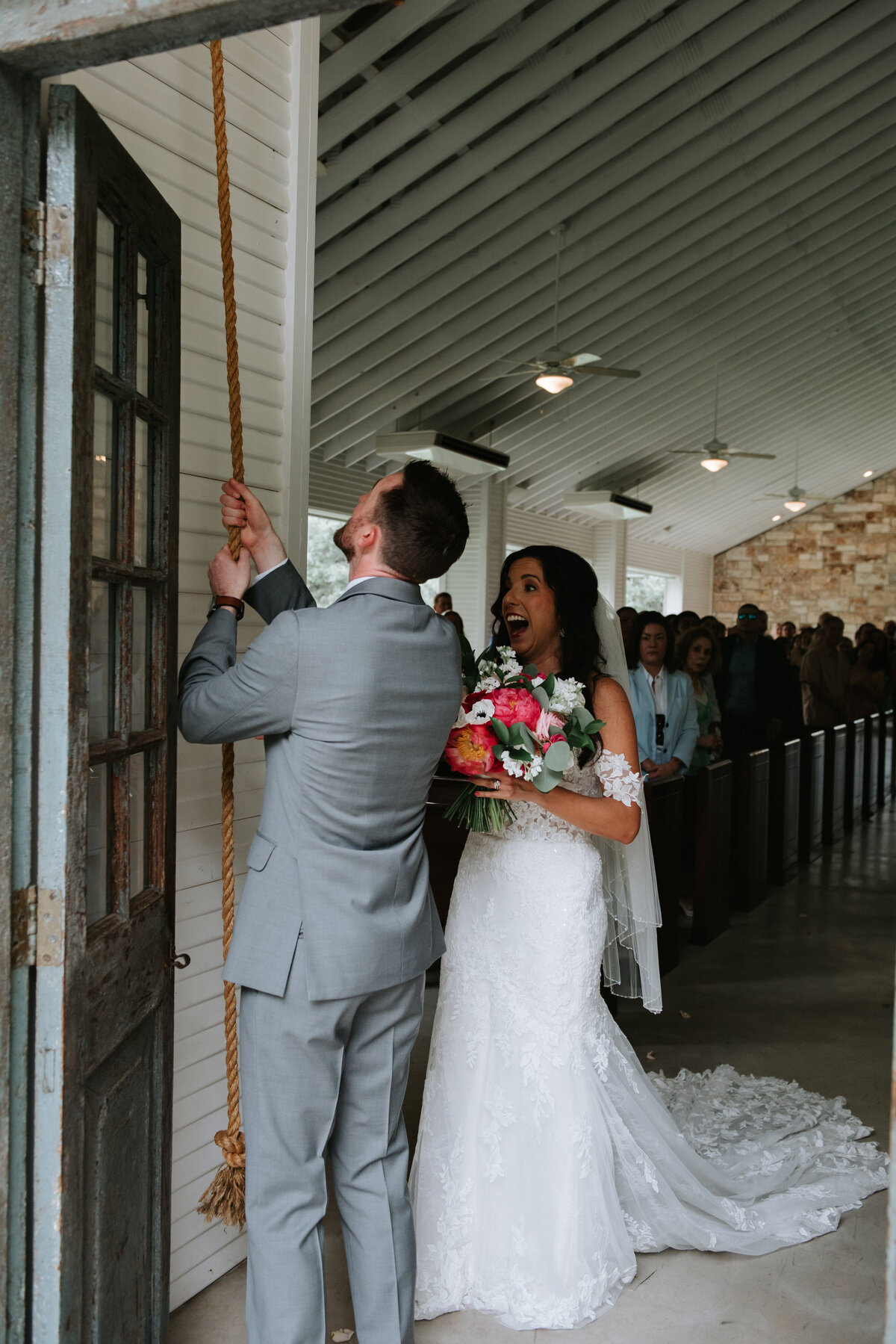 LA_Gruene_Chandlier_Wedding-501