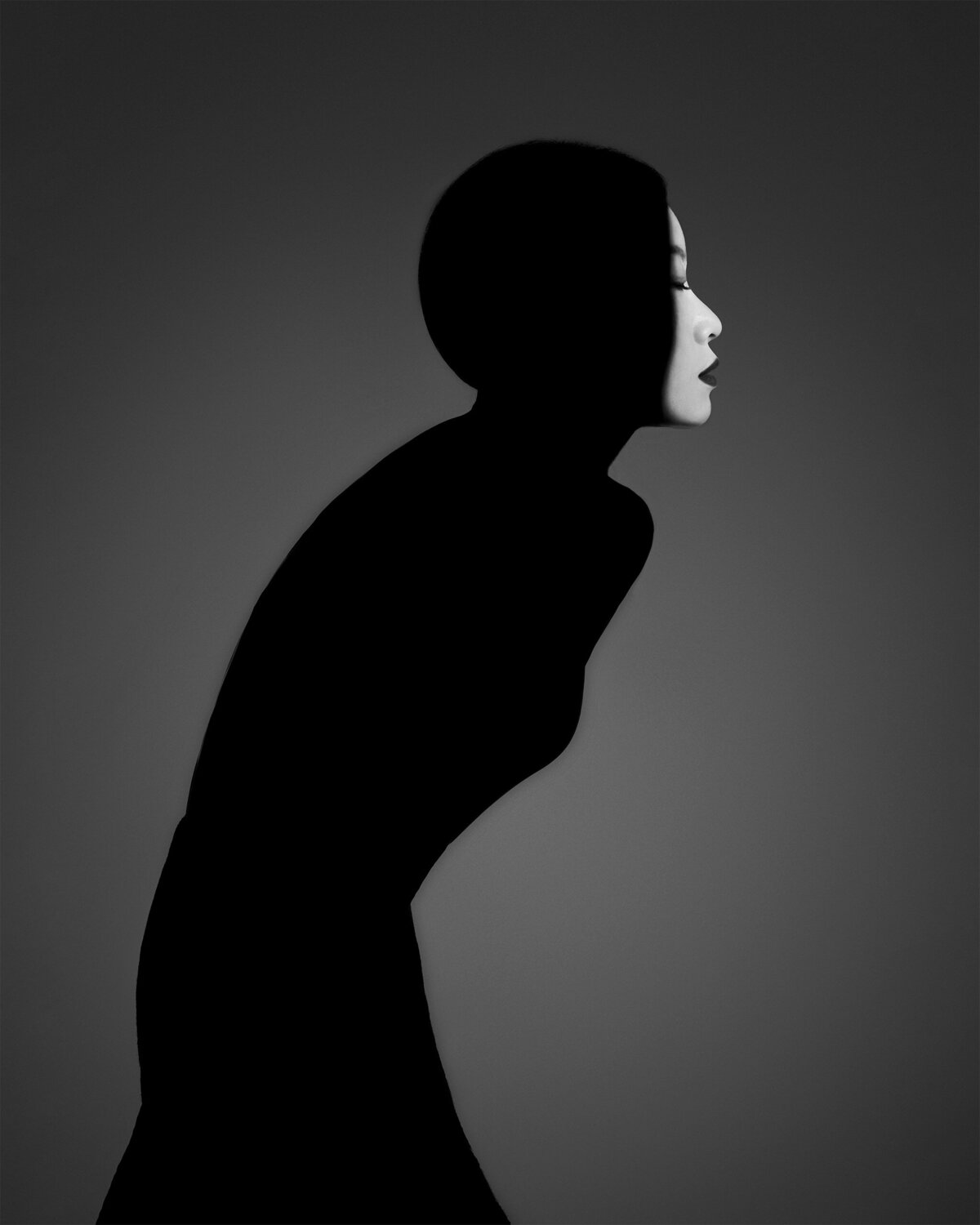 BLACK-AND-WHITE_Wang_L_01