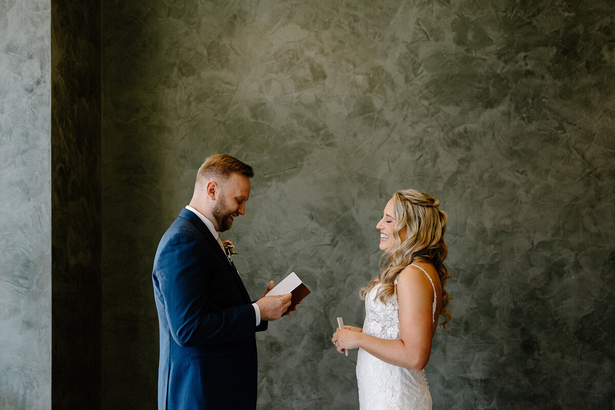 tampa river center wedding photos alexisbedenbaughphotography-19