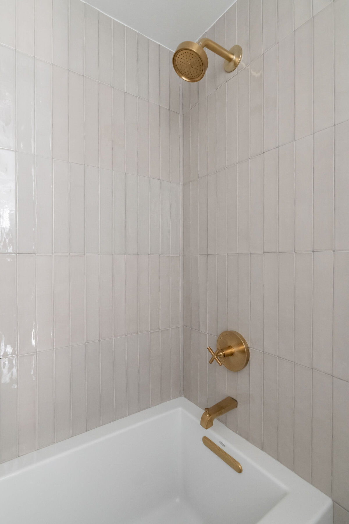 4421BelmontParkTerrace-56