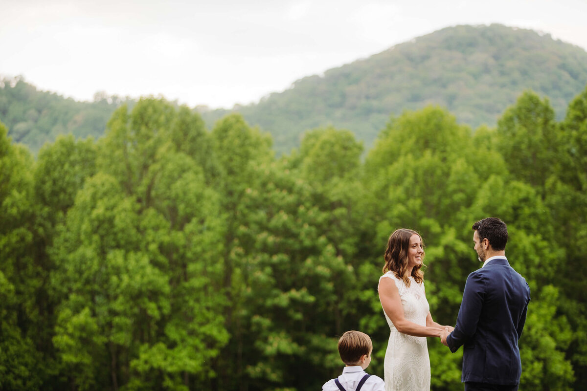 Hot-Springs-Cabin-NC-Elopement-36