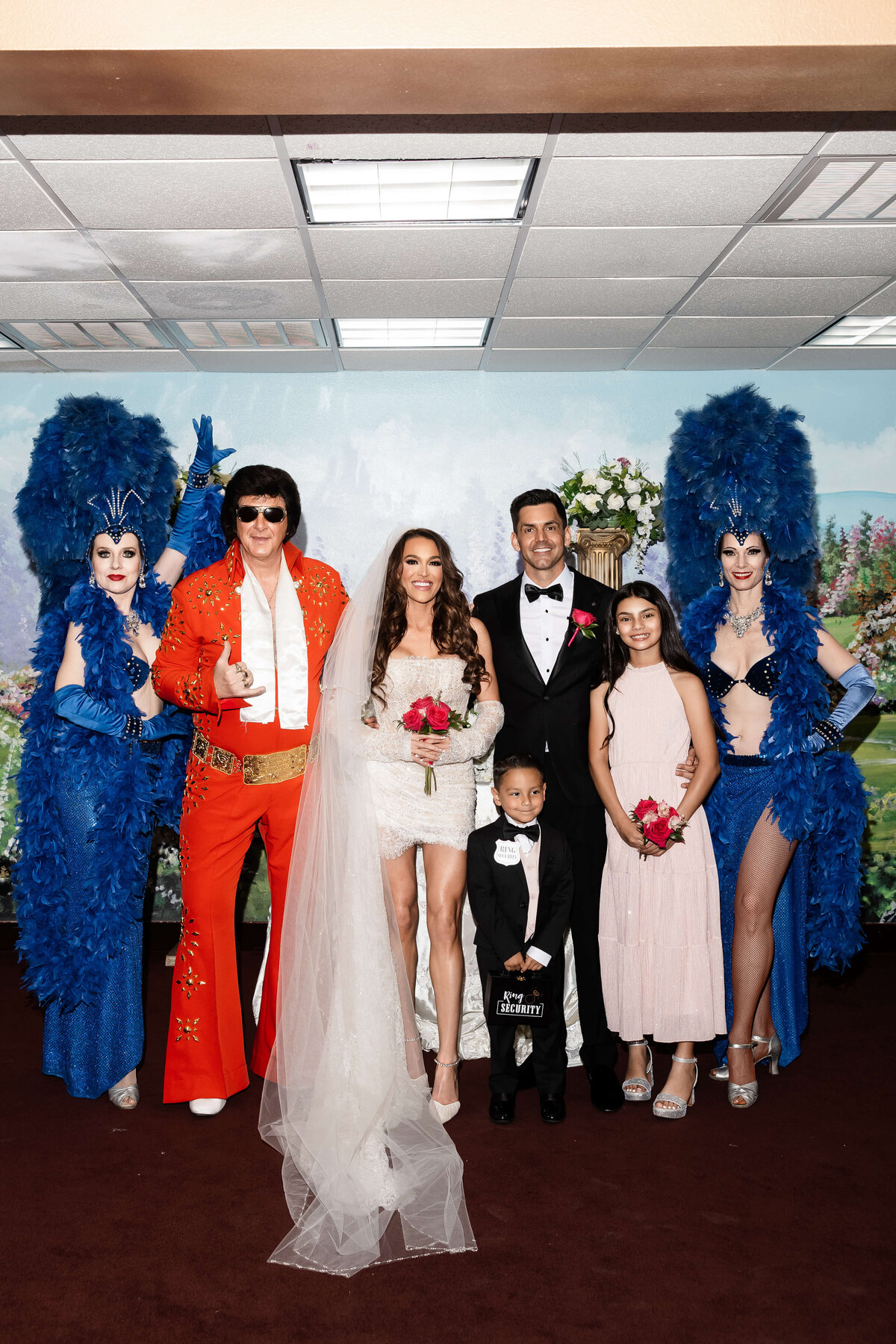66riskyexposure_alexis-tyler_las-vegas-elopement-photography