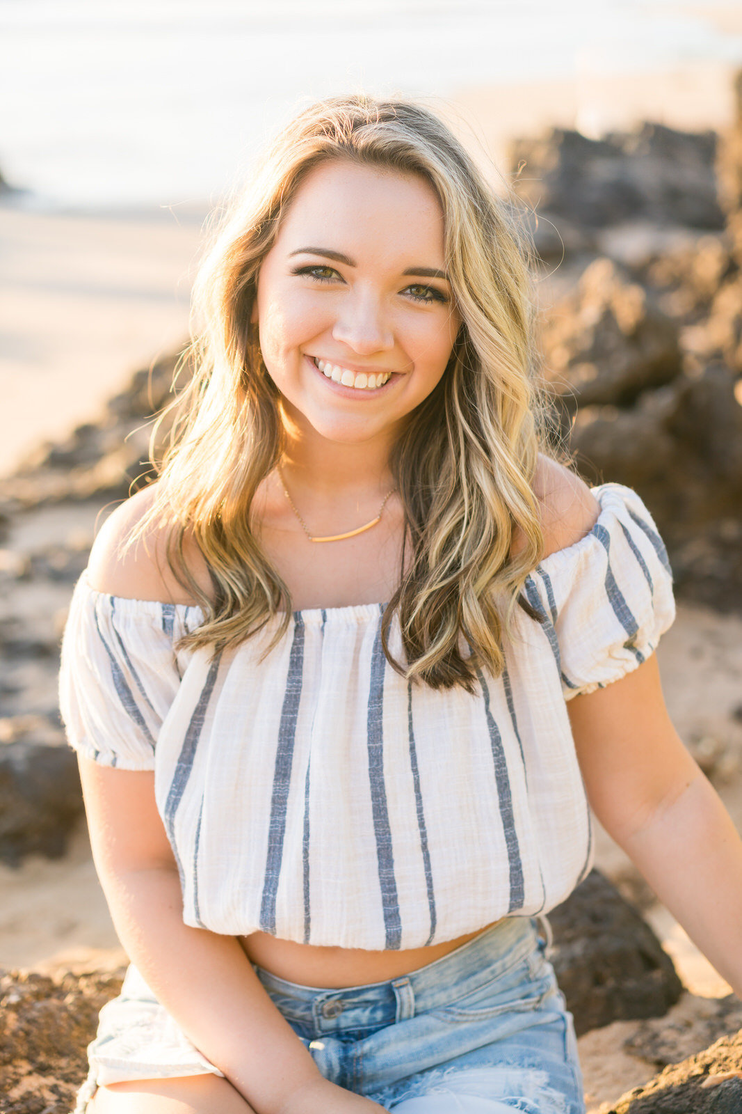 senior portraits in Maui, Hawaii 