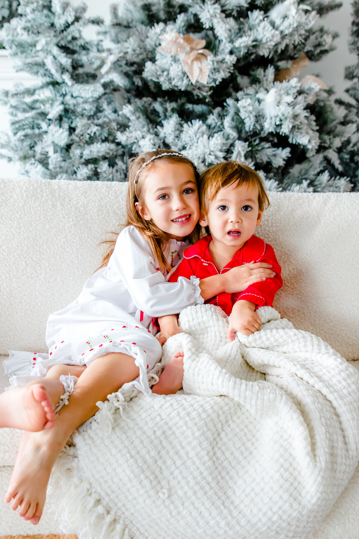 Mini Session- 2022 Holiday Minis- Green Family-6