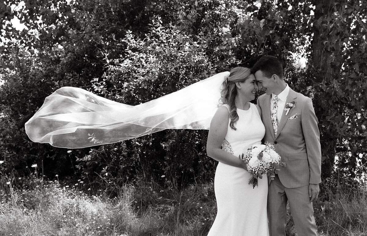 Previews B&W-14