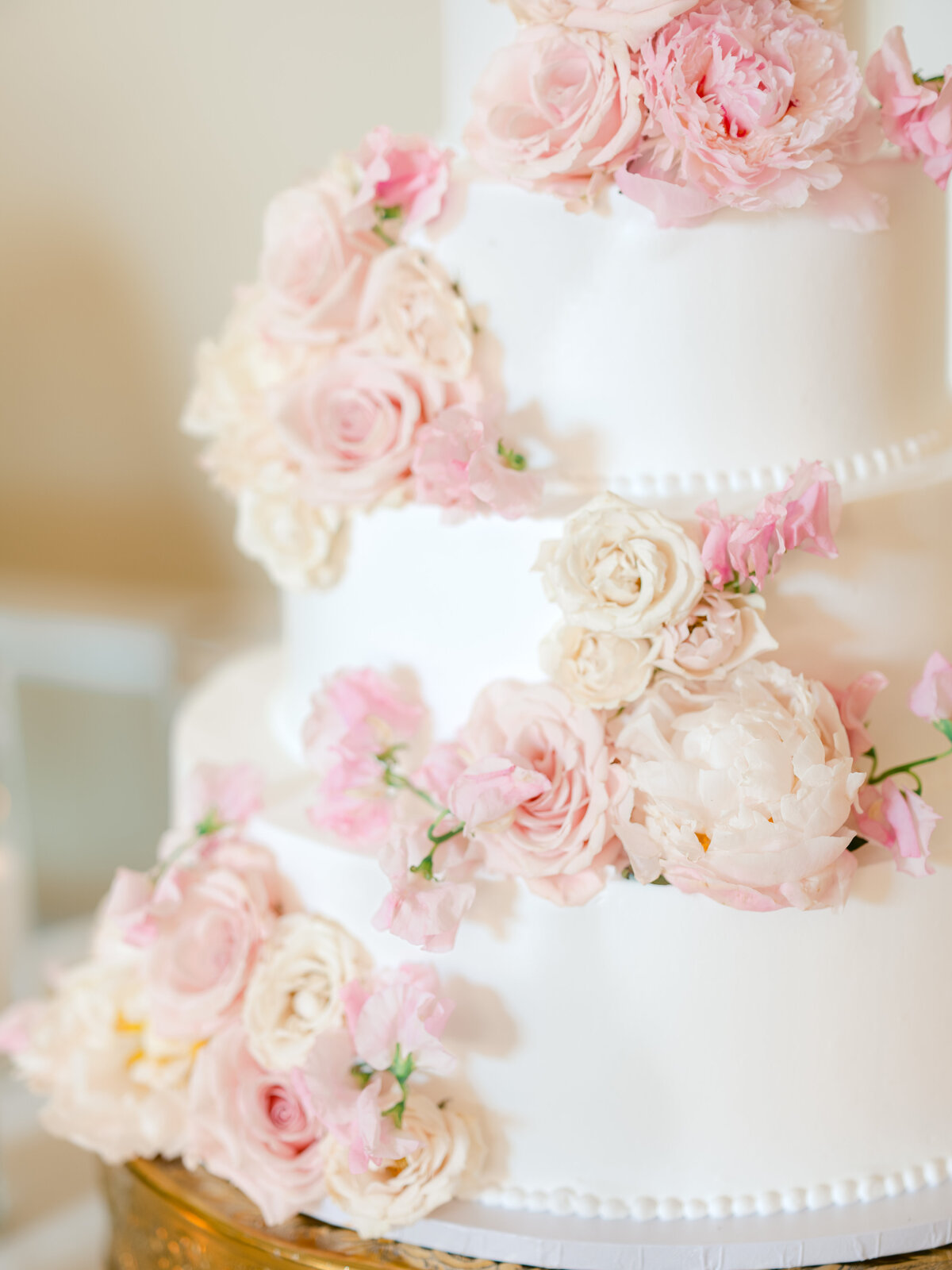 pink-wedding-cake
