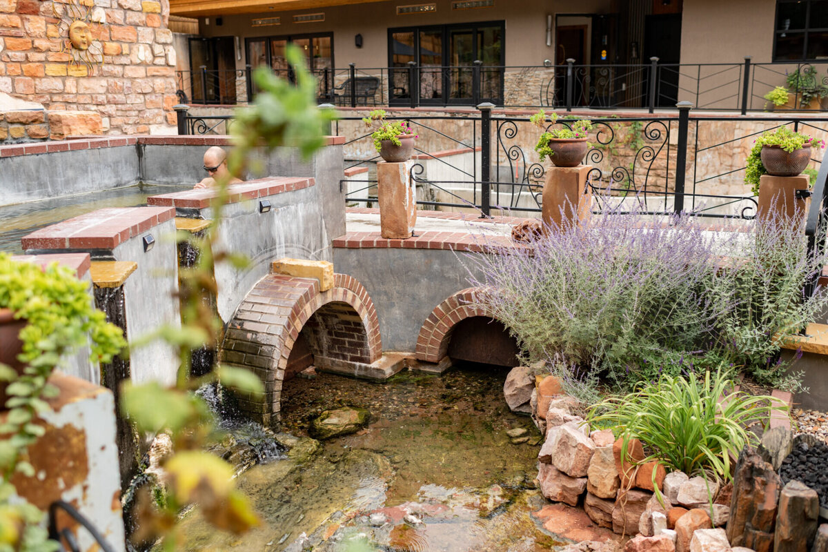 Moccasin Springs