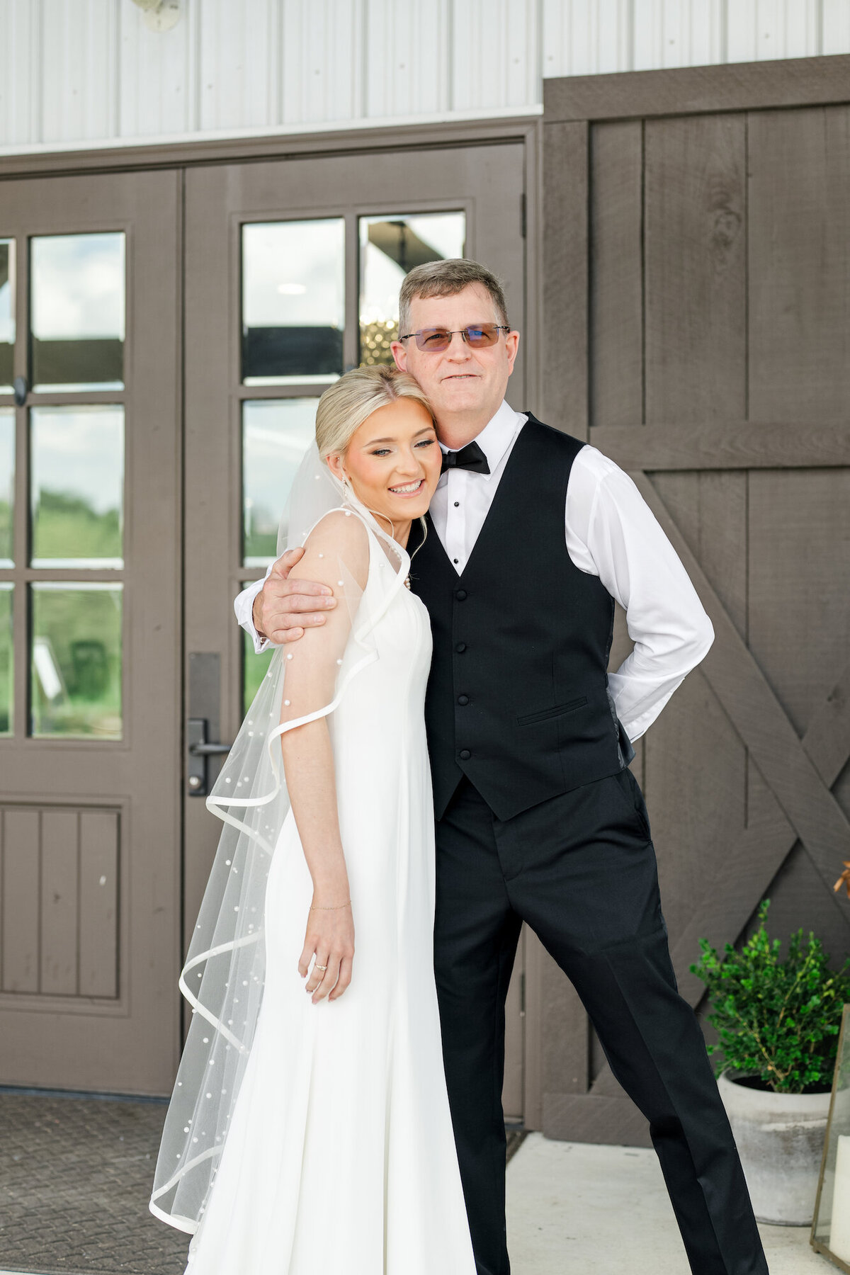 barn-at-white-oaks-wedding-murray-kentucky-35