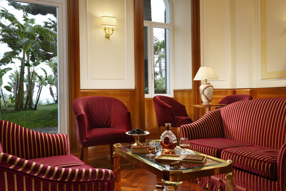 Waterstone - Royal Hotel Sanremo - Sanremo - Luxury Boutique Hotel - 11 smoking lounge