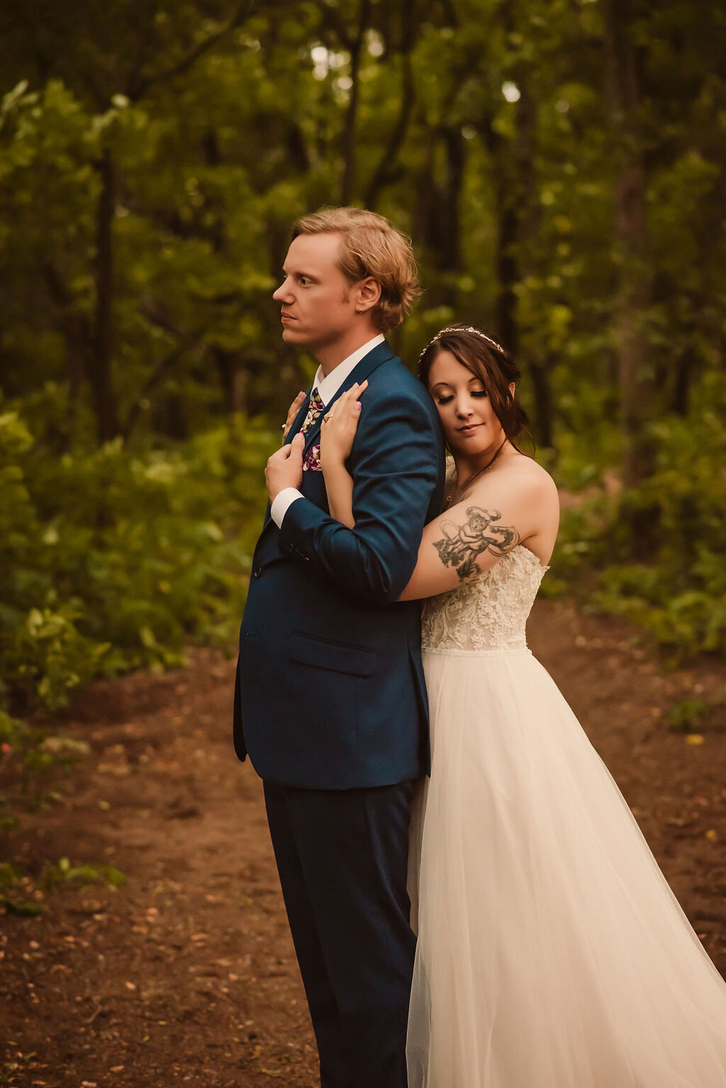 Vesper-and-Vow-Bemidji-Minnesota-wedding-and-elopement-photographer-coordinator-planner-magical-forest-fairytale-portraits