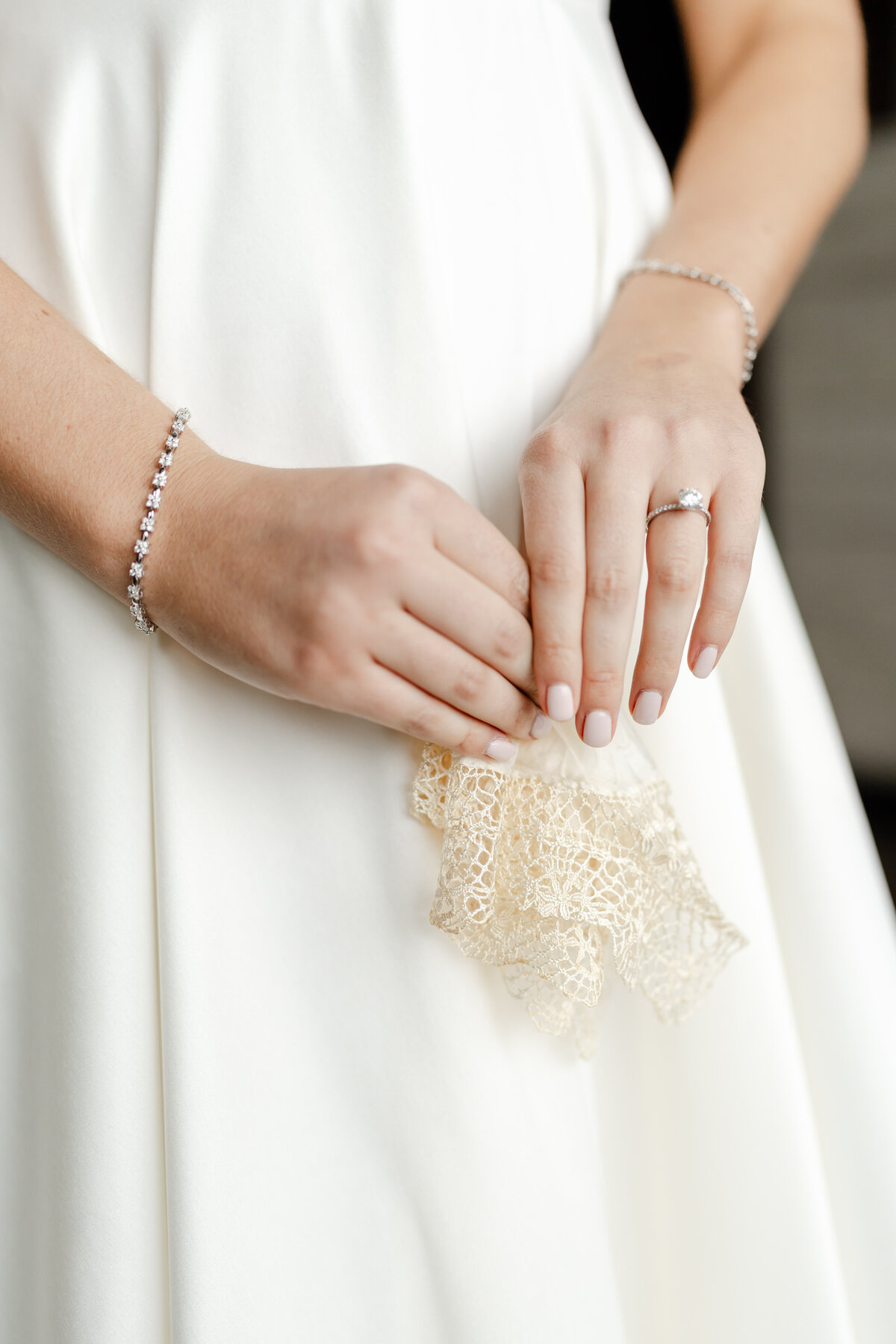 montage-summer-park-city-catholic-wedding-pepper-nix-loganwalkerphoto-419L-0317