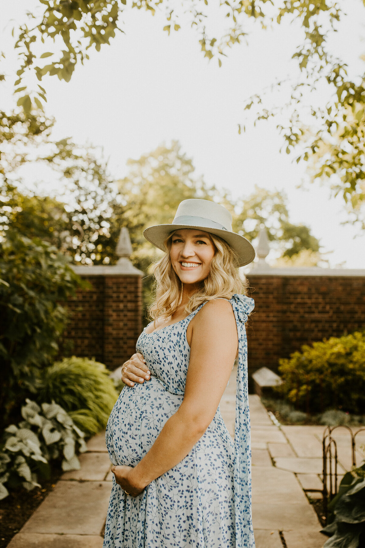 Pittsburgh maternity session by Samantha Taylor Photography