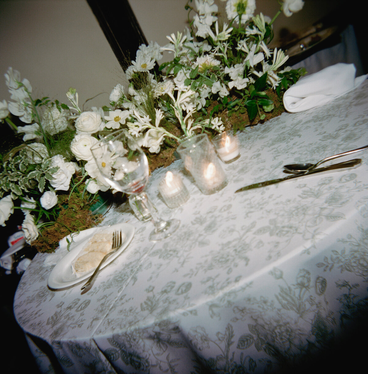 Reception (100)