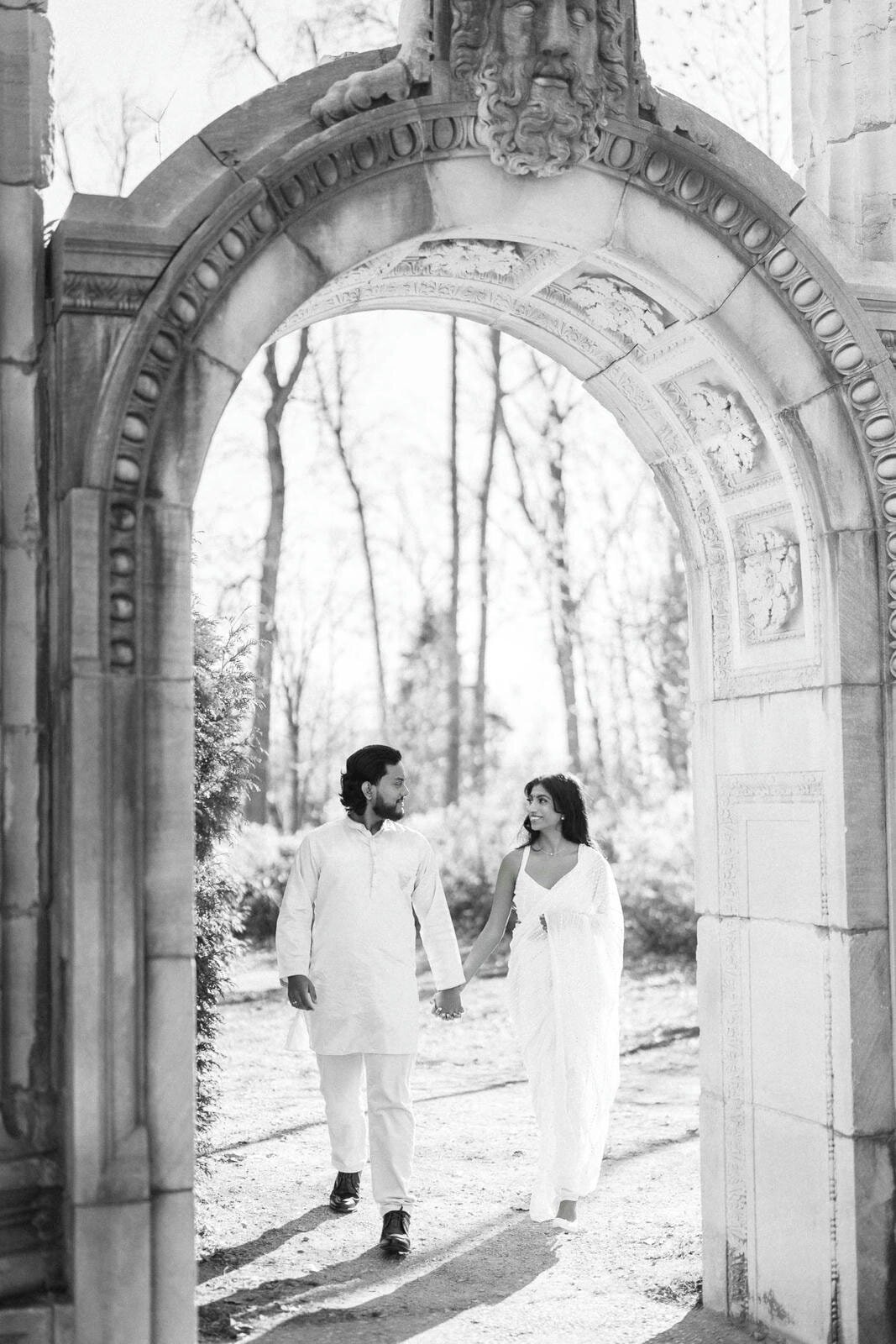 E4-Toronto-Engagement-Photoshoot-Judi-and-Raj-2024-11-03-2500px-1094