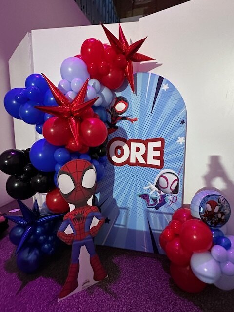 balloon artist Chasing Dreams Events (4)