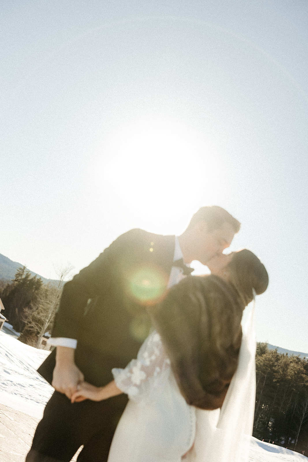 Brittney&HunterWedding_02FirstLook0206