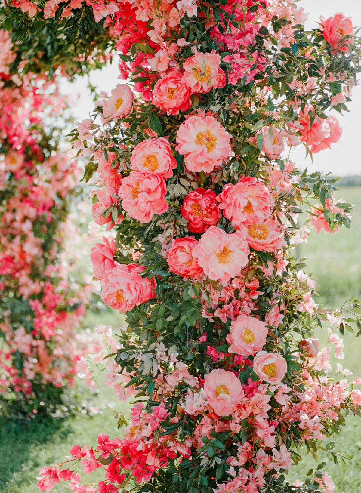17-rebecca-yale-tuscany-floral-wedding-borgo-finocchieto