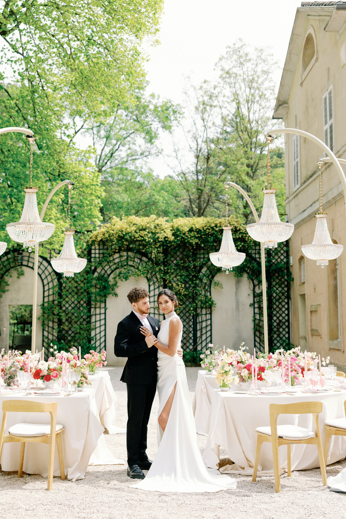 Chateau-Martinay-Wedding-Photoshoot-Provence-Fashion-1