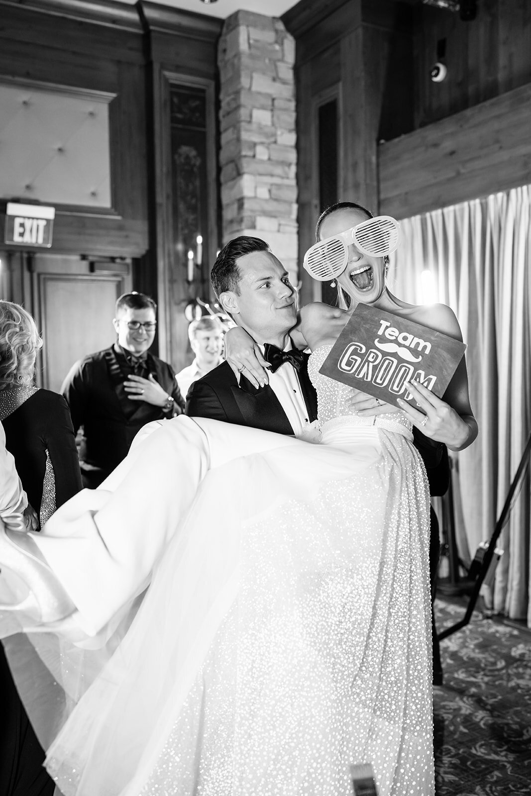 stein-eriksen-lodge-winter-park-city-wedding-pepper-nix-433L-2194bw