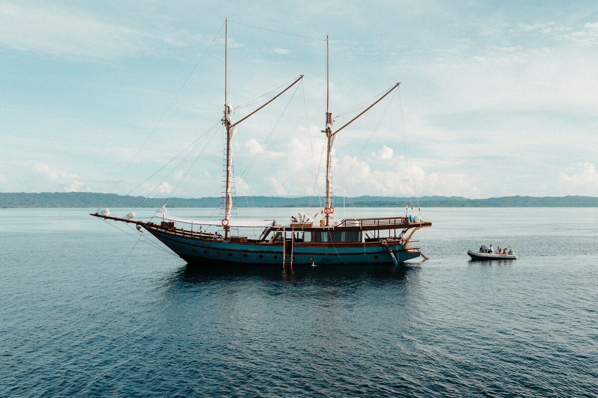 Luxury Yacht Charter Raja Ampat Dewata-yacht_Pacific-High22