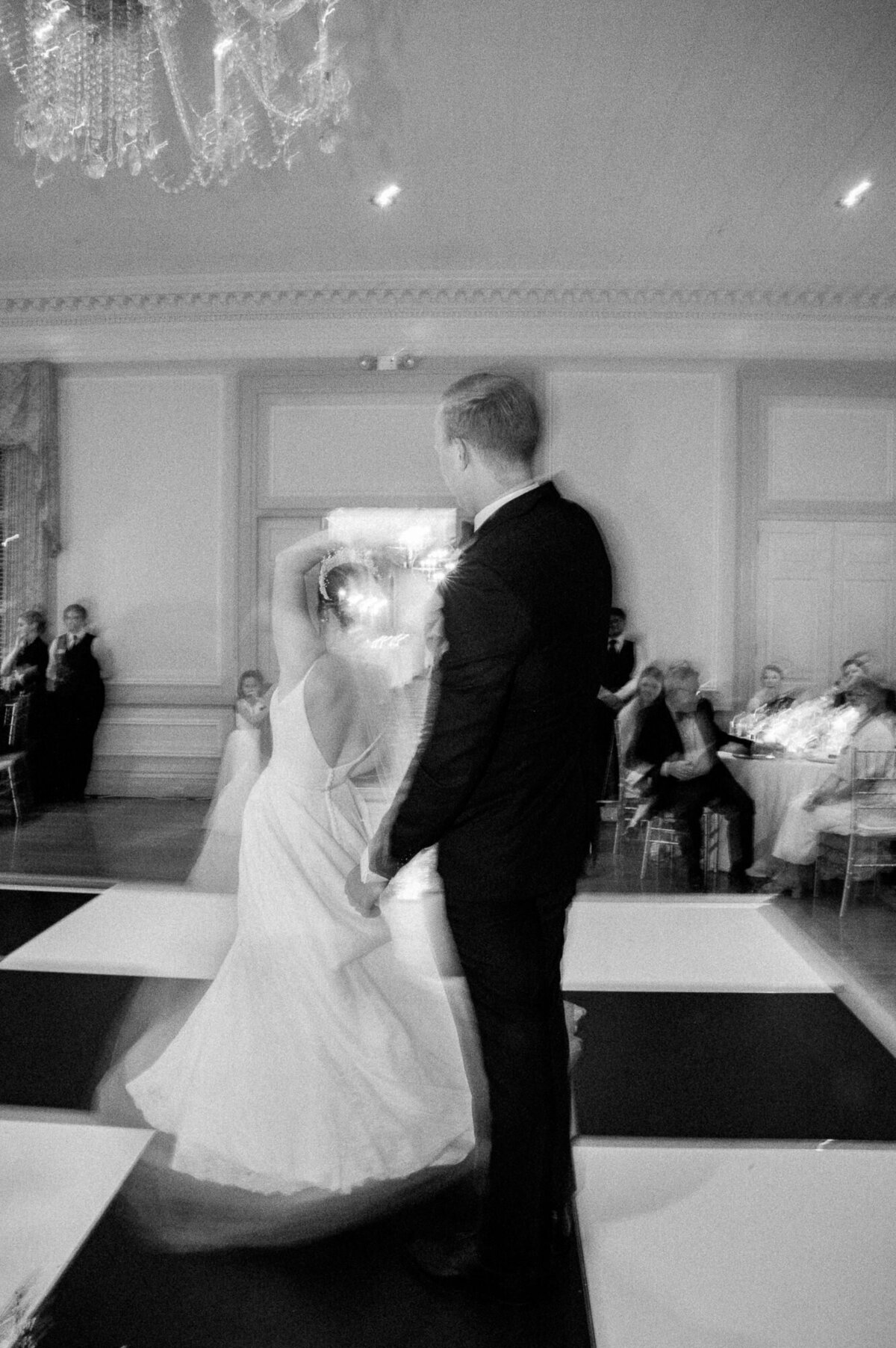 Farmington Country Club Wedding Photographer - Hunter and Sarah Photography-97
