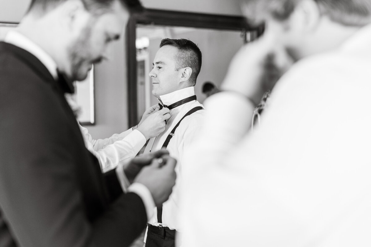 Susie + John  Guys Getting Ready-21
