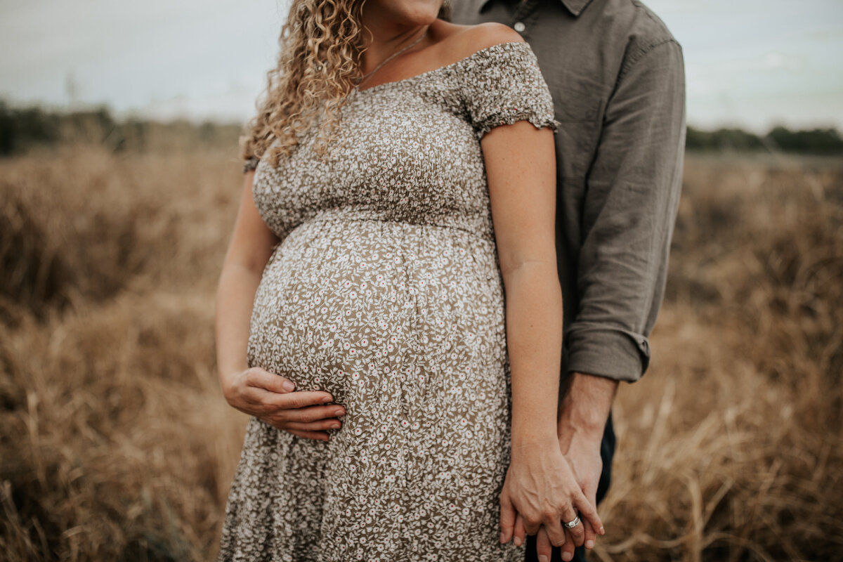 maternity-photoshoot-ohio-tallgrass-15