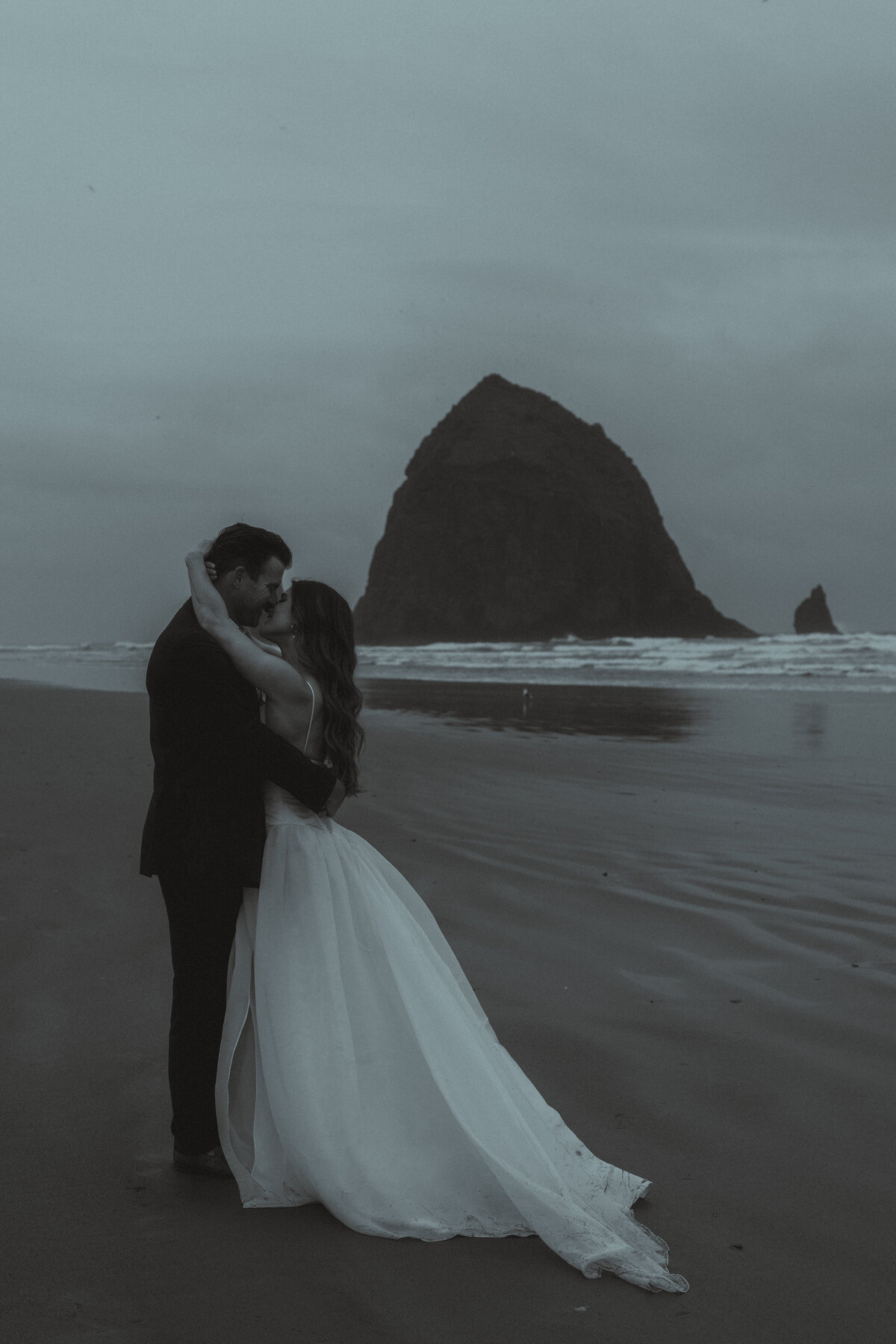 CannonBeachCouple-25
